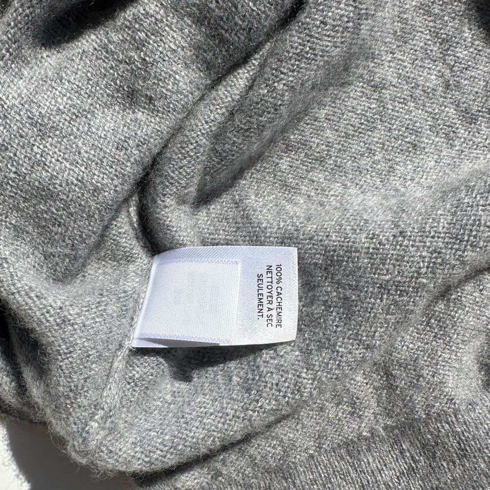 EUC Nordstrom 100% Cashmere Women's Gray Turtleneck Sweater, M - Picture 11 of 12